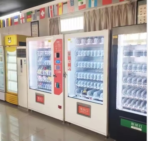 Automatische verkoopmachine met snelle verwarming en grote capaciteit voor warm en koud eten