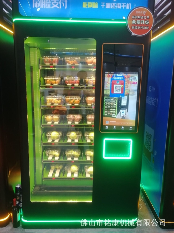 Zelfbedieningsmachine voor vliegvelden met reizigersvriendelijke snacks en drankjes
