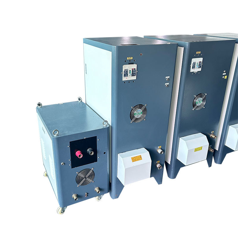 Op maat gemaakte smeltoven voor roestvrij staal voor ultra-hoge frequentie inductieverwarmingsmachine met 60 kW uitgangsvermogen