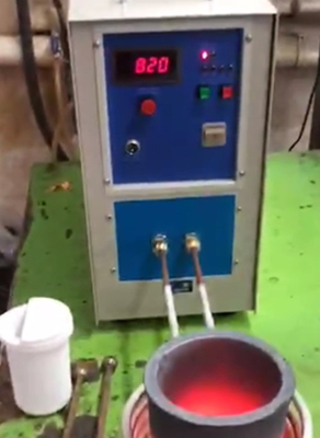 0.12Mpa middelgroot het Lassenmateriaal van de Frequentiebuis, Dovende Inductie het Verwarmen Machine
